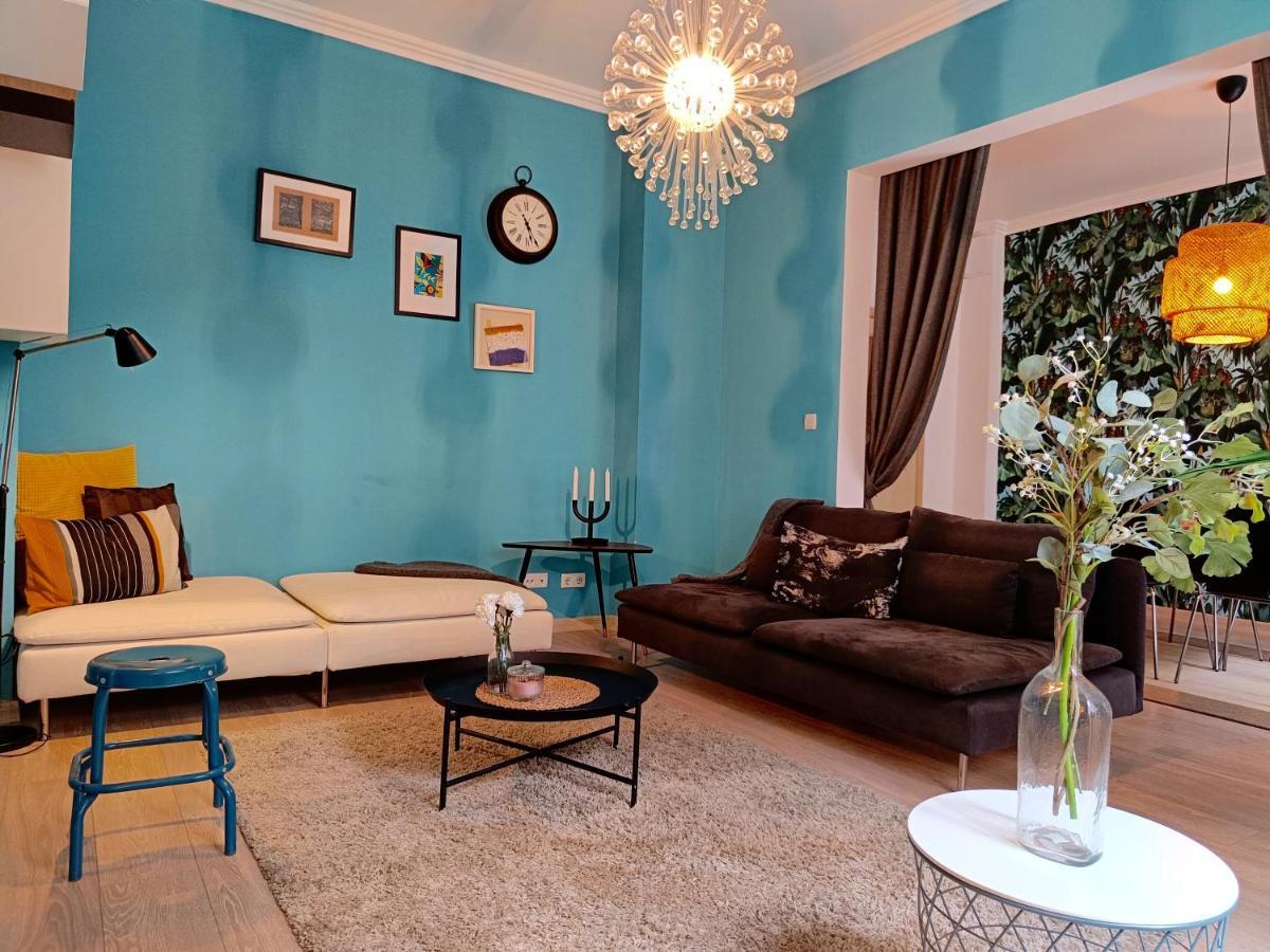 Newly Refurbished Apartment In The City Center Sofia Exterior foto