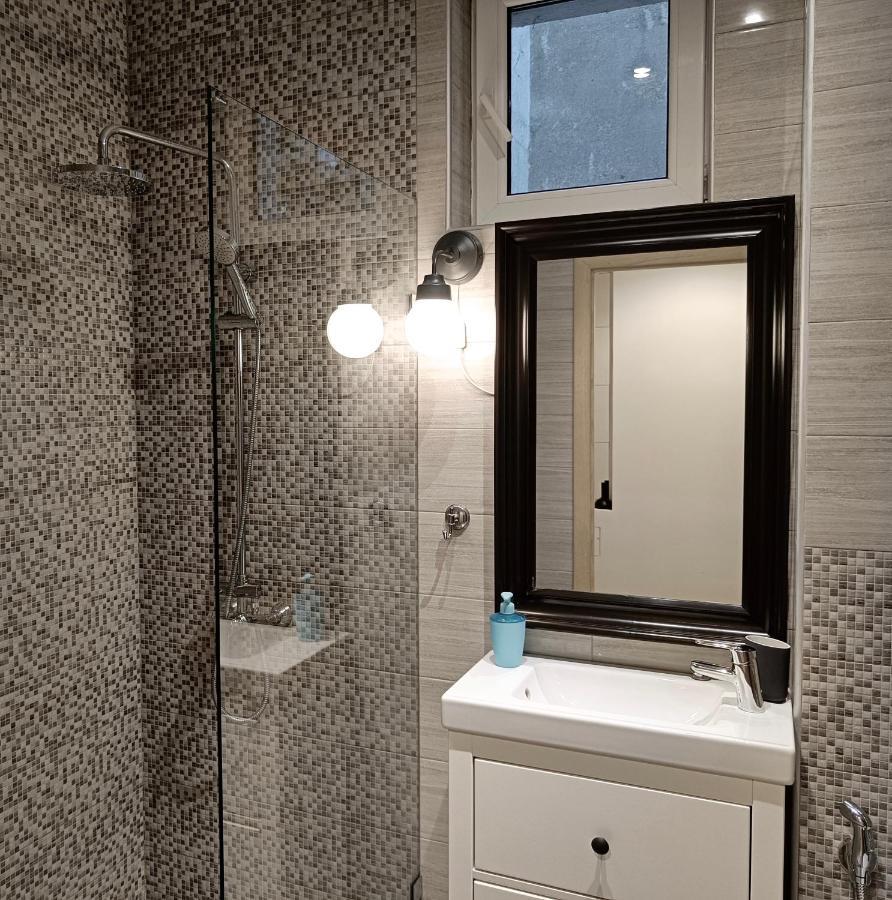 Newly Refurbished Apartment In The City Center Sofia Exterior foto