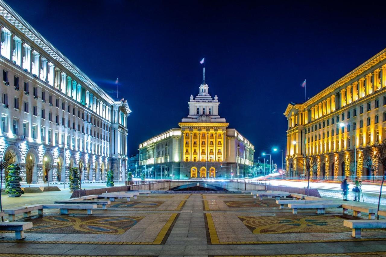 Newly Refurbished Apartment In The City Center Sofia Exterior foto